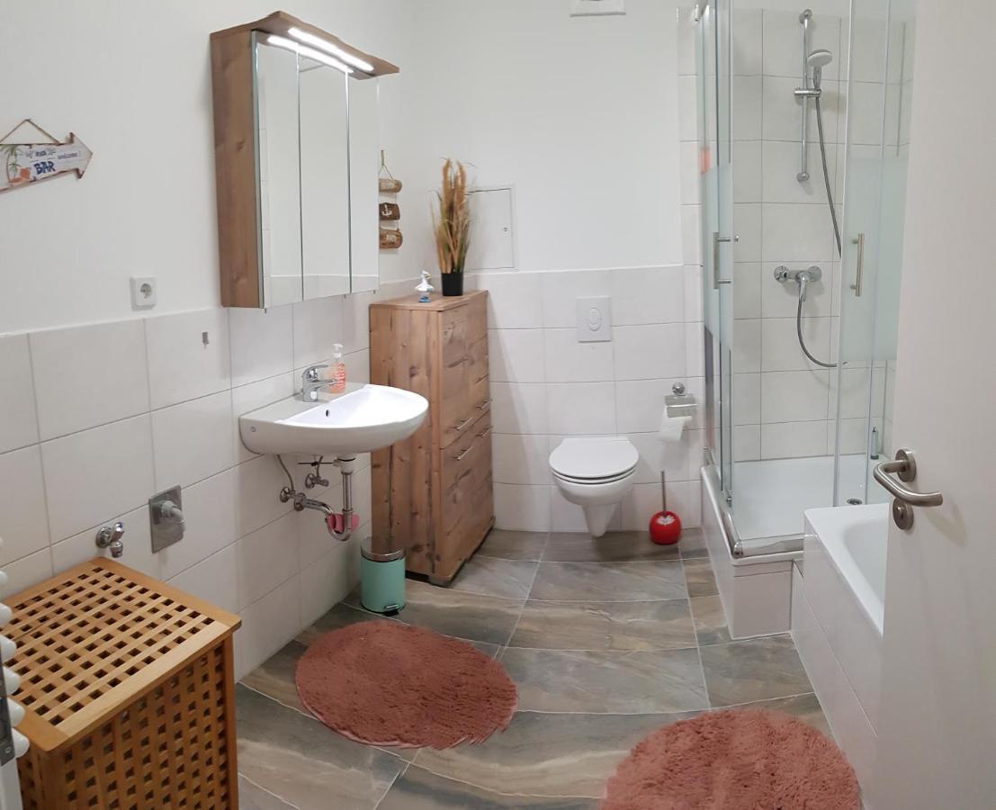 Ferienwohnung In Birkenwerder Mit Balkon Exteriör bild